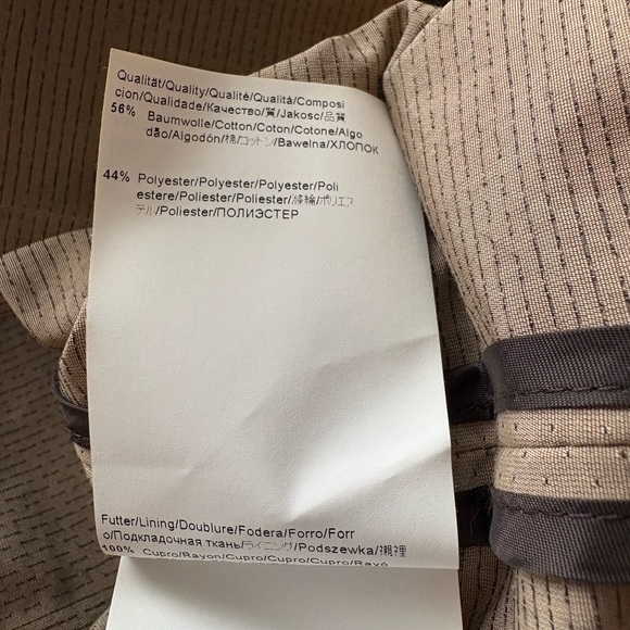 Boss Hugo Boss Tan Perforated Pleated Jacket | Size 6 - Picture 9 of 9